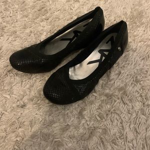 Anne Klein sport wedge